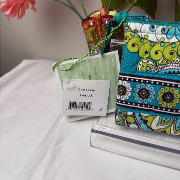 NWT Vera Bradley Peacock Coin Purse New RETIRED - Picture 2 of 5